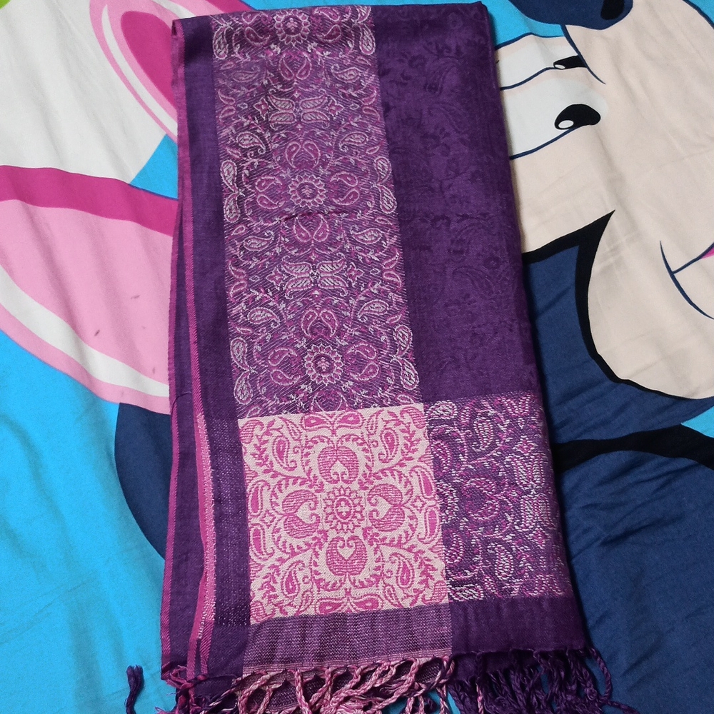 Pashmina Stole/shawl from Kashmir - Picture 9 of 11